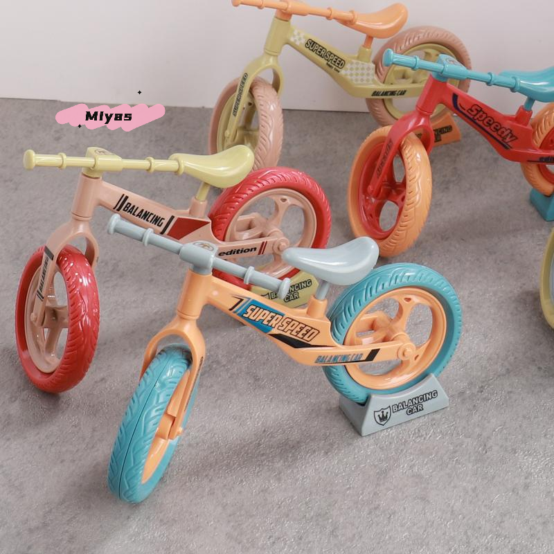 Mountain Biking Europe - 1Pcs 3D Mountain Bike Model Dollhouse